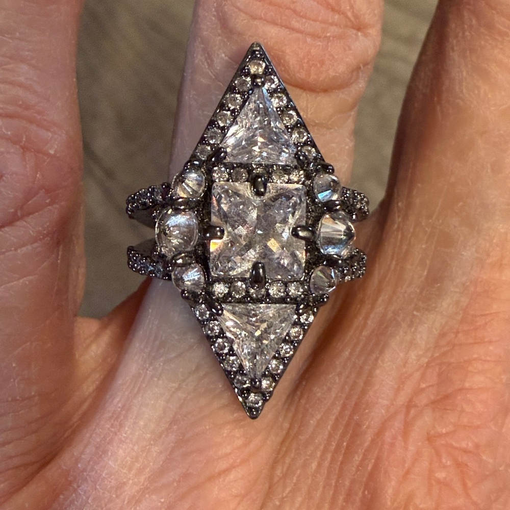 Elegant Silver Costume Diamond Ring💍